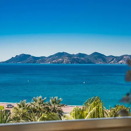 Somptuous 3 Bedroom With Sea-view On The Croisette Apartment Cannes