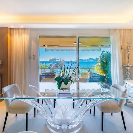 Apartment Somptuous 3 Bedroom With Sea-view On The Croisette Cannes